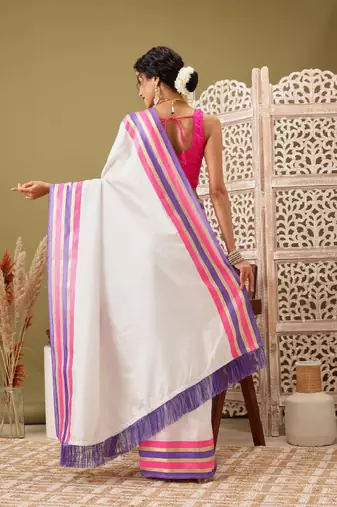 white kasavu saree with blouse piece and zari work