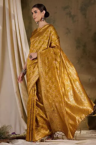 gold silk blend kanjeevaram saree with traditional zari work