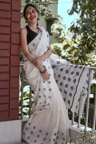 Polka dot silk blend kanjeevaram saree