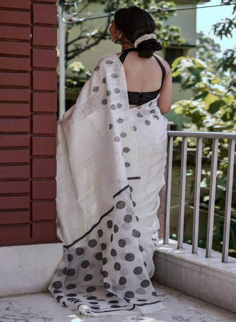 Polka dot silk blend kanjeevaram saree