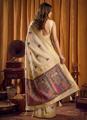 Cream cotton blend katha work saree with blouse piece 3