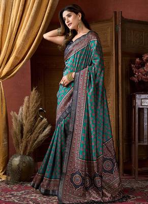 Teal faux crepe silk printed saree with blouse piece 2
