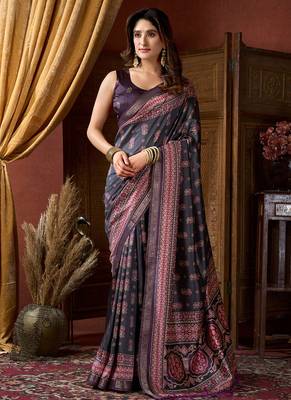 Black faux crepe silk printed saree with blouse piece 1