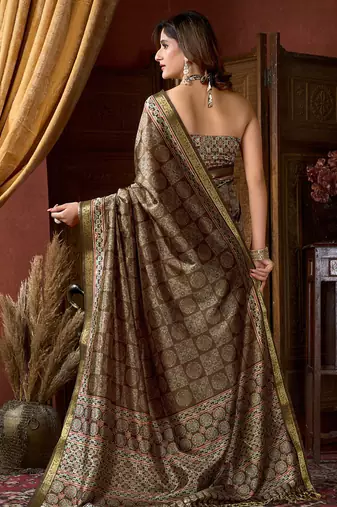 Brown faux crepe silk printed saree with blouse piece