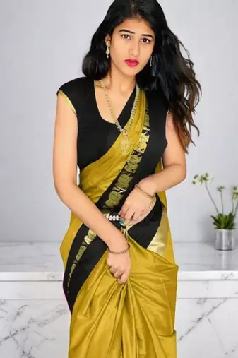 Woven design zari kanjeevaram saree