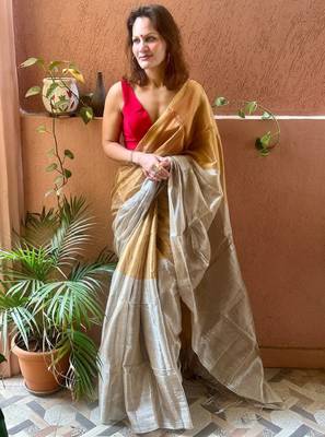 Solid saree 1
