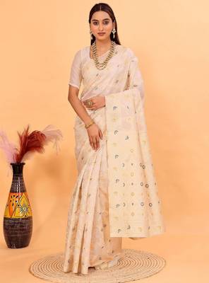 Floral woven design zari silk cotton kanjeevaram saree 1