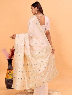Floral woven design zari silk cotton kanjeevaram saree 4
