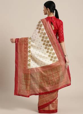 Cream-coloured & maroon printed kasavu saree 2