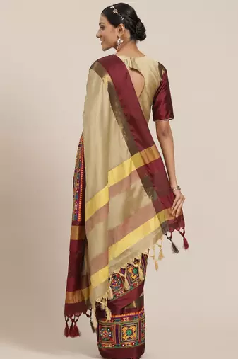 Women beige & maroon embellished kutchi embroidered silk cotton saree