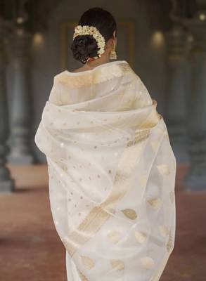Woven design zari kanjeevaram saree 4