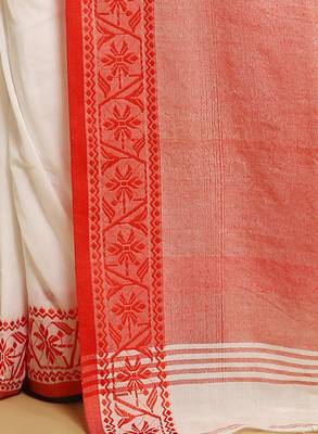 Woven design border saree 4