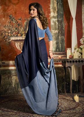 Navy blue cotton blend saree with contrast pallu & unstiched blouse piece 3