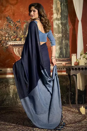 Navy blue cotton blend saree with contrast pallu & unstiched blouse piece