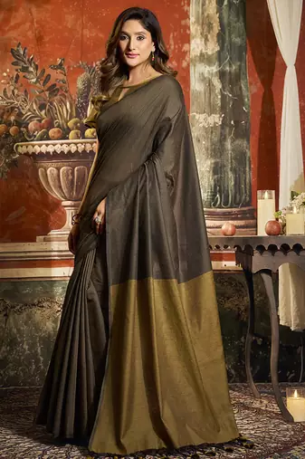 Coffee brown cotton blend saree with contrast pallu & unstiched blouse piece