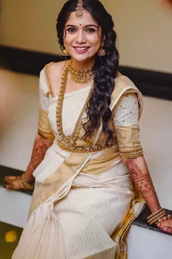 Woven design kanjeevaram saree