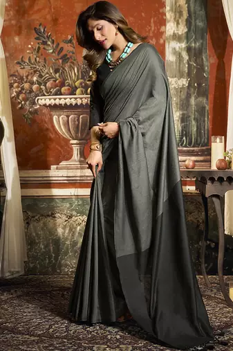 Grey cotton blend saree with contrast pallu & unstiched blouse piece