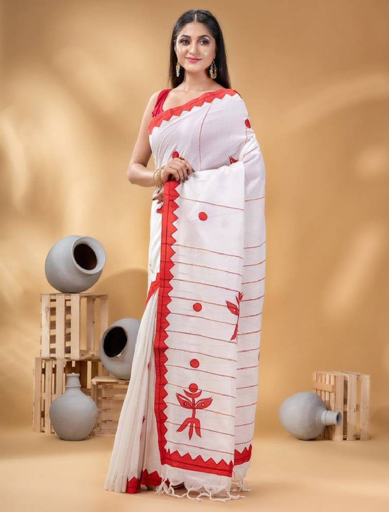 Geometric woven design pure cotton taant saree