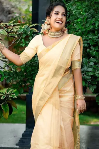 Women zari silk cotton kasavu saree