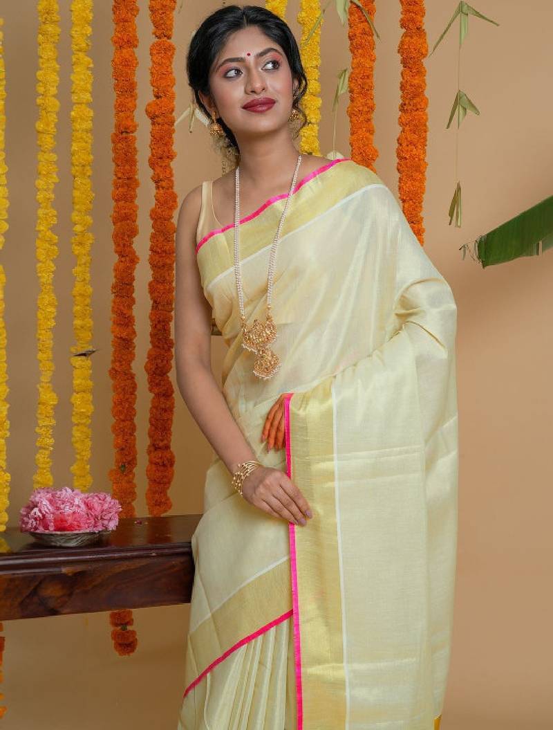 Women woven design zari tissue kasavu saree