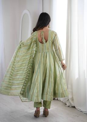  pista green festive anarkali suit set 3