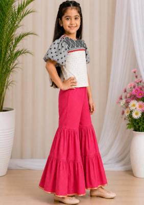 woven cotton  cold shoulder sleeve border and printed top with sharara -grey and coral 4