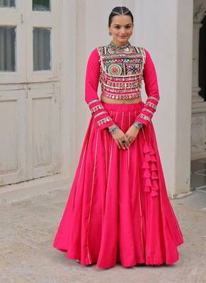 Pink Navaratri Special Gota Patti Work Lehenga with Gamthi Mirror Patch & Cowrie Lace work Choli 3