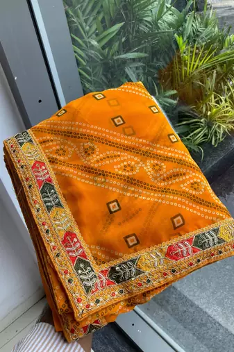 Yellow soft georgette digital print saree with embroidered border & banglory silkblend blouse