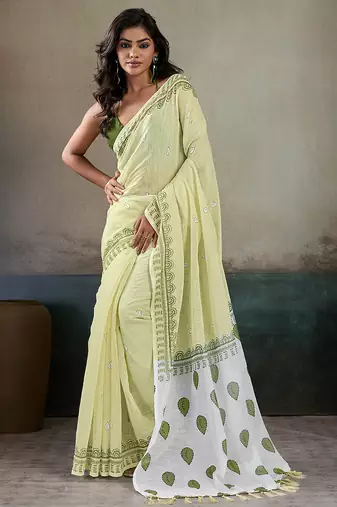 Printed floral ethnic motifs linen digital saree with blouse piece
