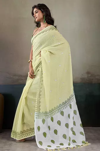 Printed floral ethnic motifs linen digital saree with blouse piece