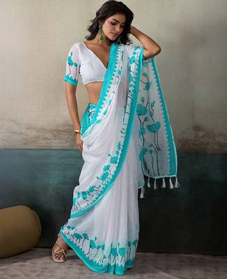 Printed floral ethnic motifs linen digital saree with blouse piece 3