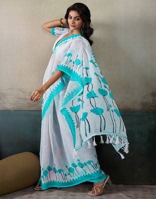 Printed floral ethnic motifs linen digital saree with blouse piece 4