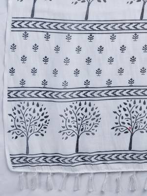 Printed floral ethnic motifs linen digital saree with blouse piece 5