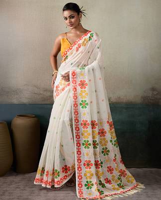 Printed floral ethnic motifs linen digital saree with blouse piece 1