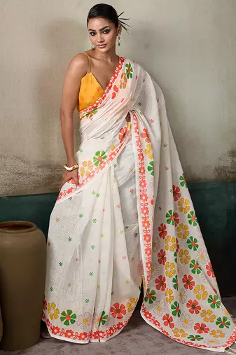 Printed floral ethnic motifs linen digital saree with blouse piece
