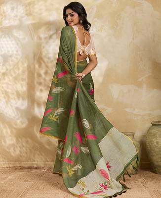 Printed floral ethnic motifs linen digital saree with blouse piece 3