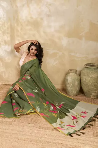 Printed floral ethnic motifs linen digital saree with blouse piece
