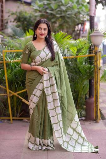Printed floral ethnic motifs linen digital saree with blouse piece