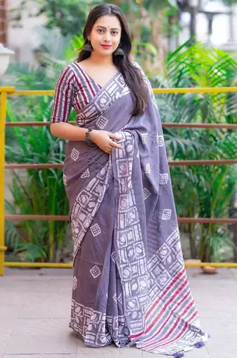 Printed floral ethnic motifs linen digital saree with blouse piece