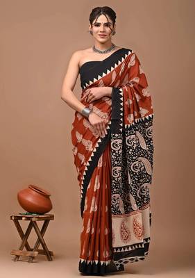 Printed floral ethnic motifs linen digital saree with blouse piece 3