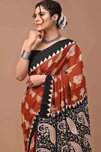 Printed floral ethnic motifs linen digital saree with blouse piece