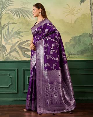 Woven design floral zari silk blend handloom banarasi saree with blouse piece 2