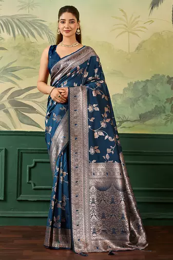 Woven design floral zari silk blend handloom banarasi saree with blouse piece