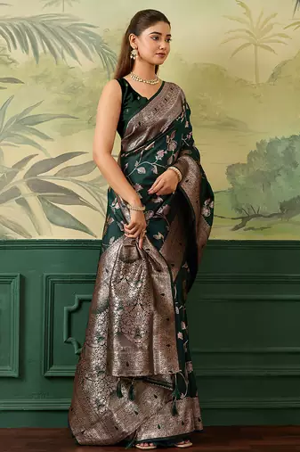 Woven design floral zari silk blend handloom banarasi saree with blouse piece