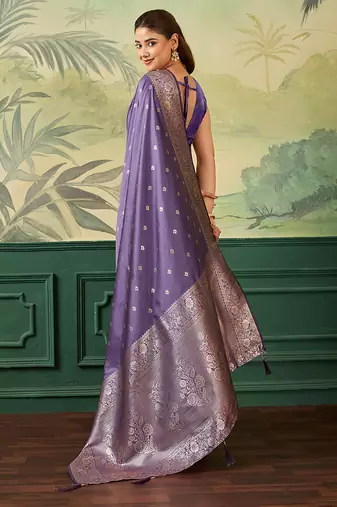 Woven design zari silk blend handloom banarasi saree with blouse piece