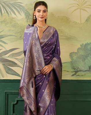 Woven design zari silk blend handloom banarasi saree with blouse piece 5