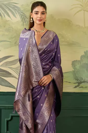 Woven design zari silk blend handloom banarasi saree with blouse piece