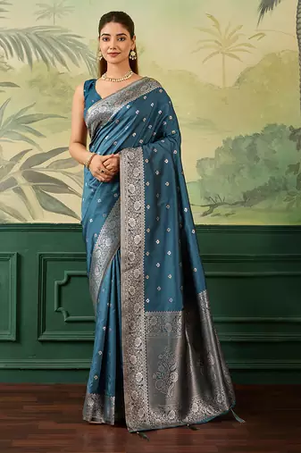 Woven design zari silk blend handloom banarasi saree with blouse piece