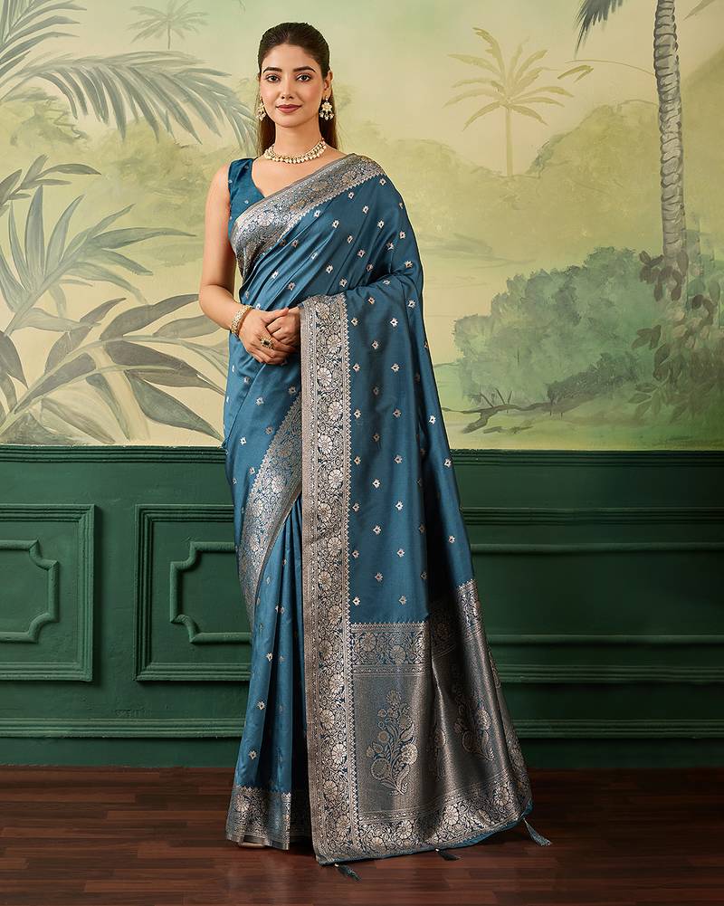 Woven design zari silk blend handloom banarasi saree with blouse piece