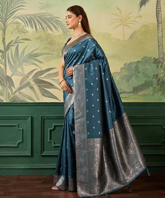 Woven design zari silk blend handloom banarasi saree with blouse piece 2